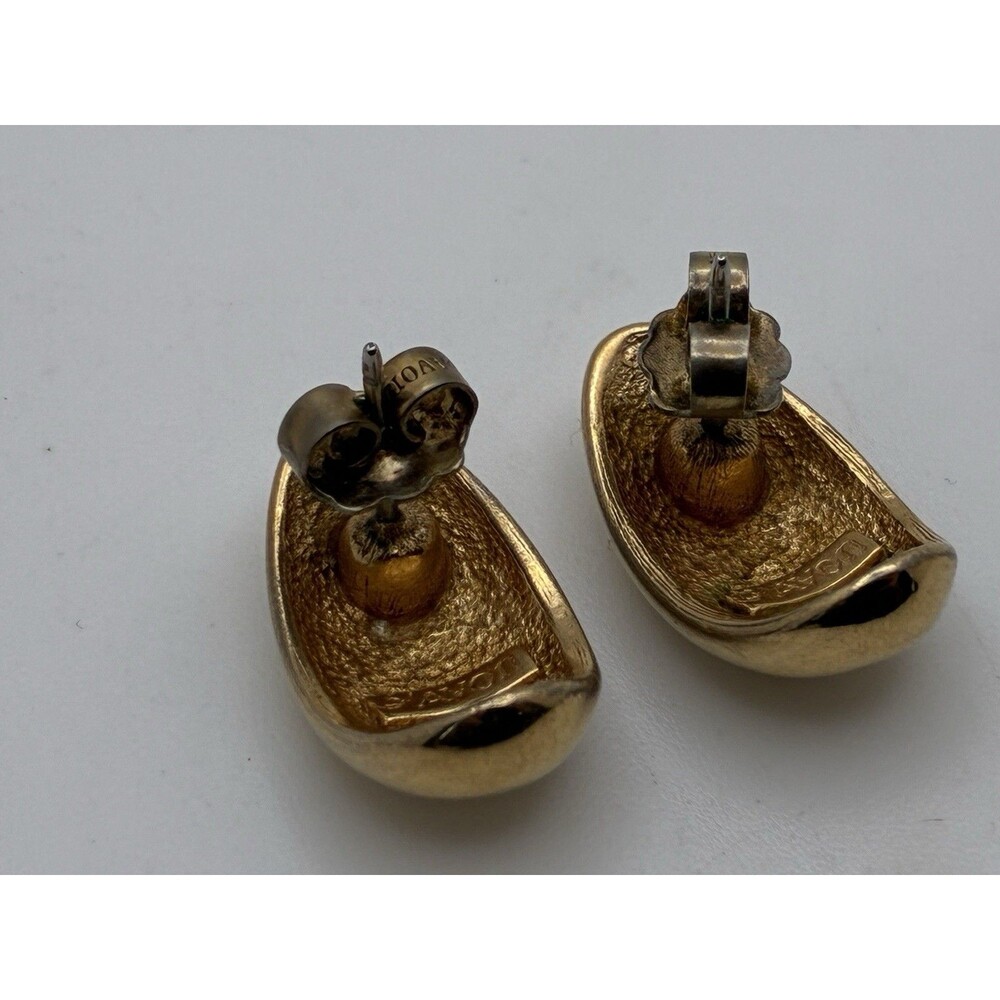 Avon Gold Tone Teardrop Stud Pierced Earrings Signed Huggie Classic VTG - Picture 7 of 9
